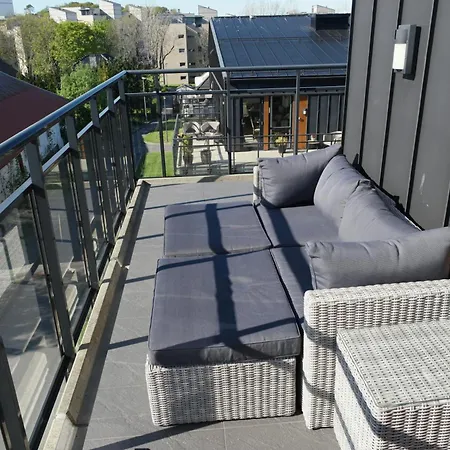 Apartment Luxury 2 Bedroom On Floor In *